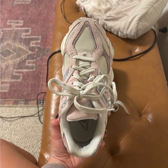 New Balance 9060 Pink and Gray Sneakers Size 6.5 - Picture 6 of 7
